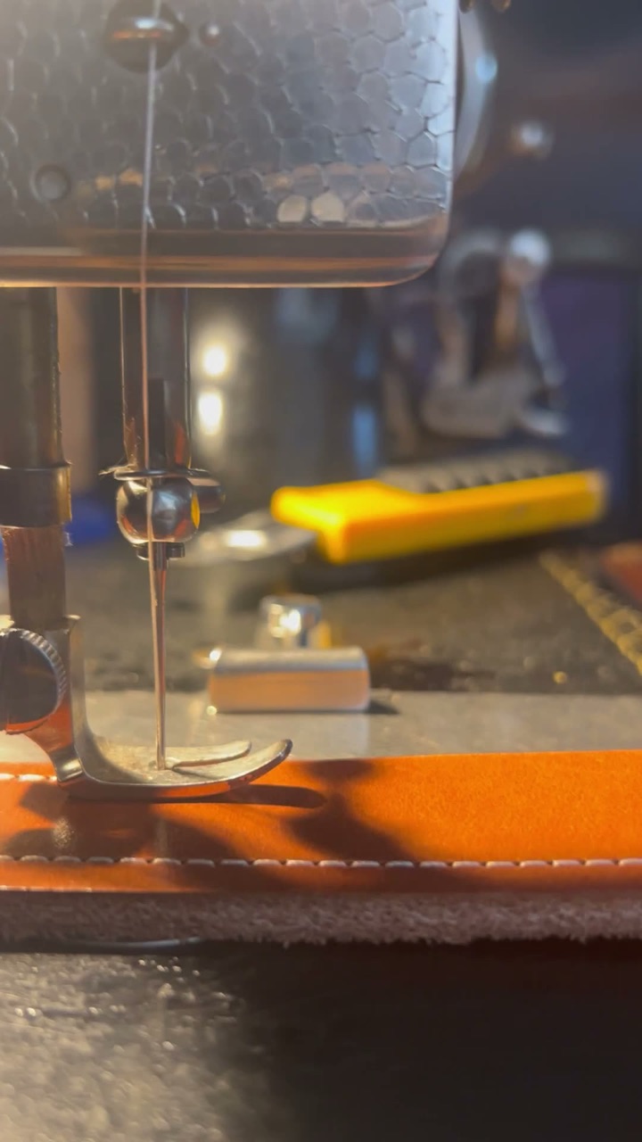 Full-grain leather strap stitched by hand on a vintage machine in the Chili's Sound workshop